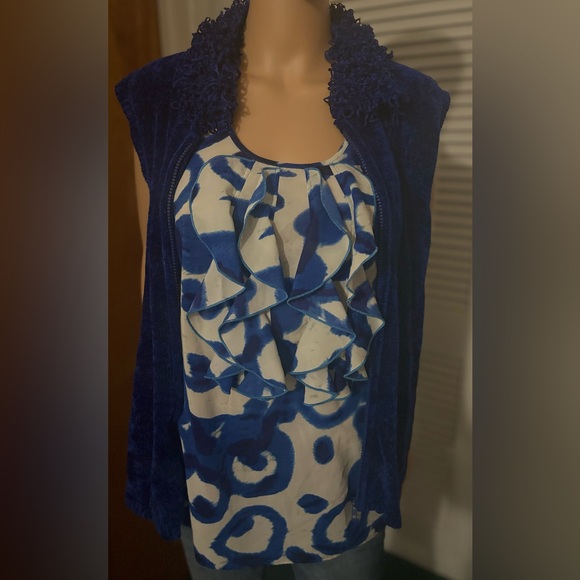 Sleeveless Spring Top - Picture 15 of 15